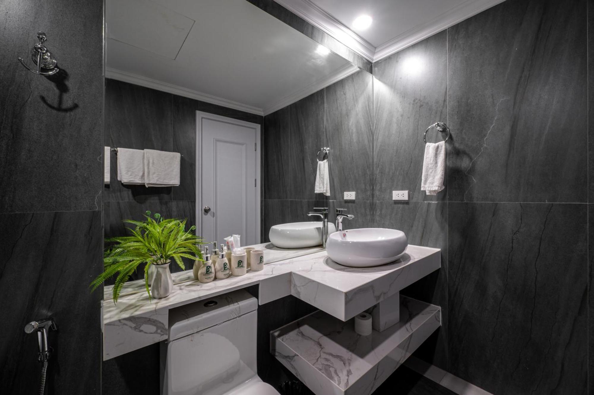 האנוי Luxe Paradise Suites Xuan Dieu מראה חיצוני תמונה