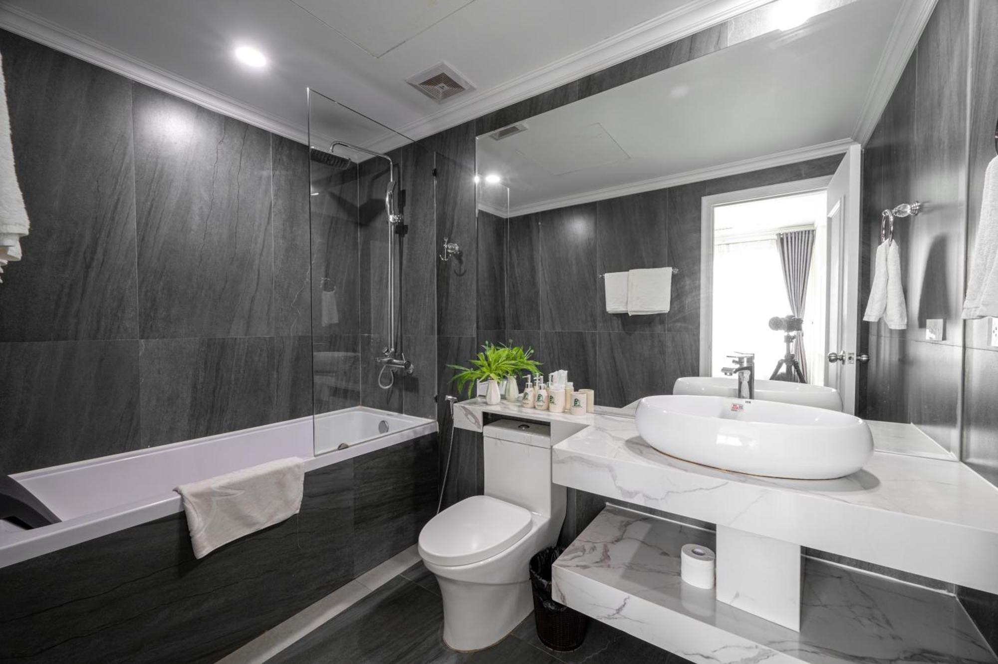 האנוי Luxe Paradise Suites Xuan Dieu מראה חיצוני תמונה